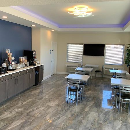 Days Inn By Wyndham Troy Il Экстерьер фото