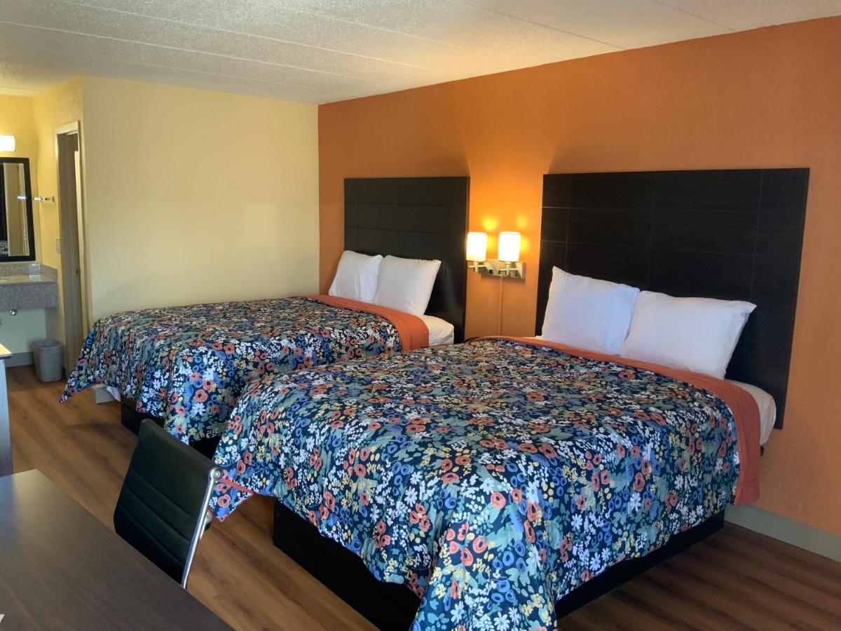 Days Inn By Wyndham Troy Il Экстерьер фото