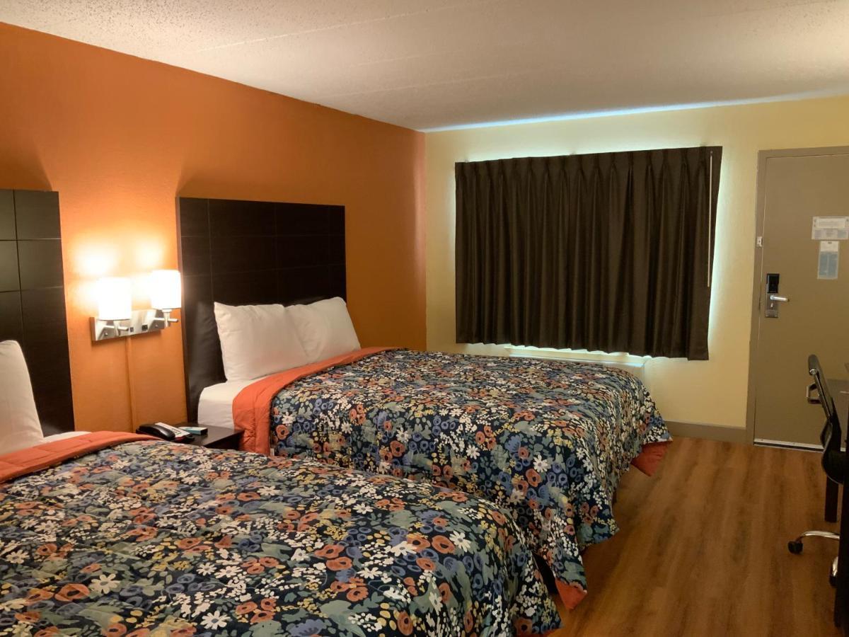 Days Inn By Wyndham Troy Il Экстерьер фото