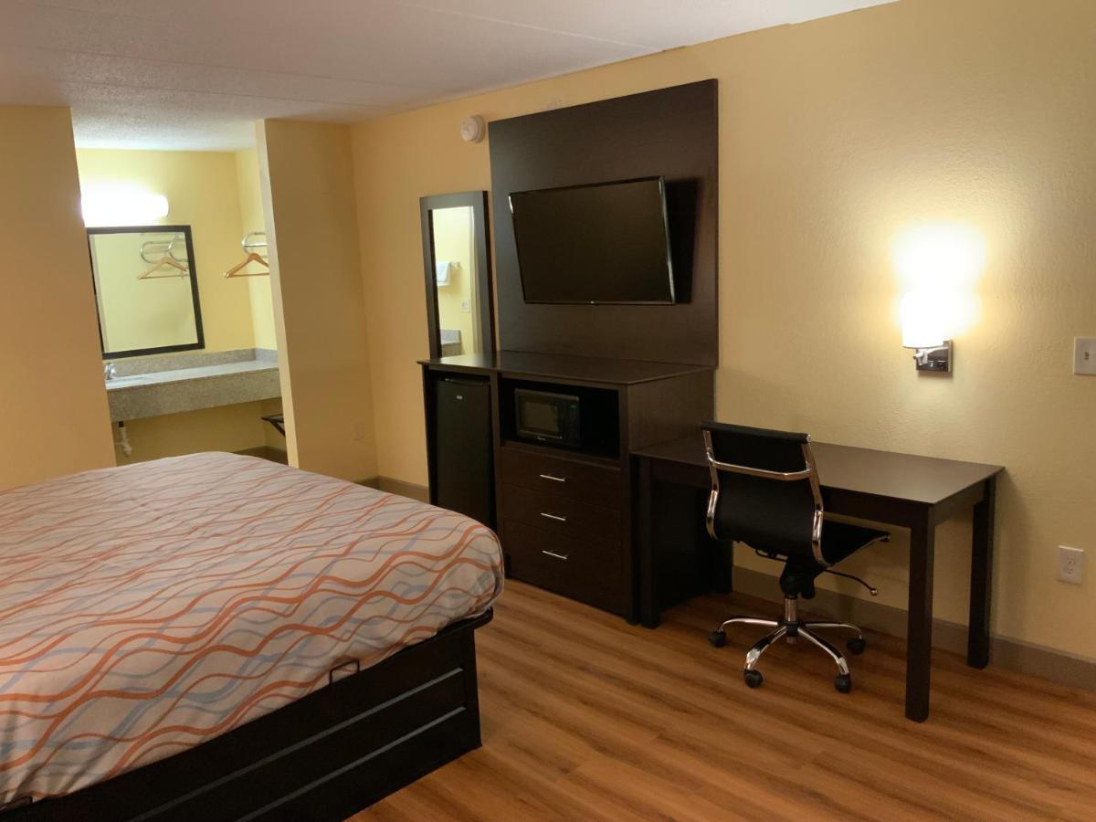 Days Inn By Wyndham Troy Il Экстерьер фото